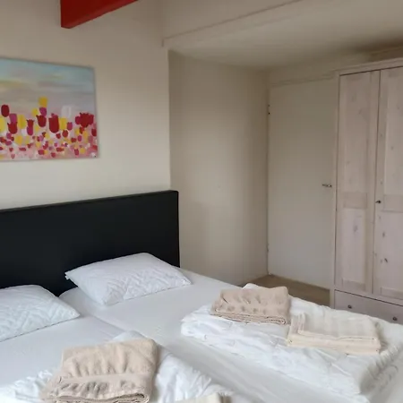 Het Dijkstuk Holiday home *