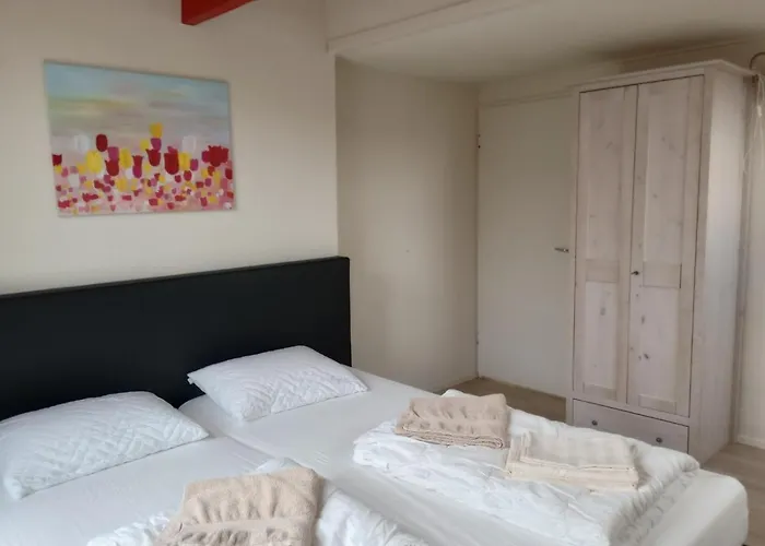 Het Dijkstuk Holiday home *